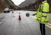 ترافیک سنگین در محورهای شمالی/ بارش باران در برخی محورها