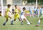 شور فوتبالی در زنجان/ از لیگهای پایه تا فوتسال پرتماشاگر