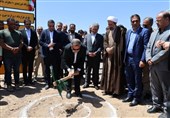 نخستین نیروگاه خورشیدی 10 مگاواتی شهرستان زیرکوه کلید خورد