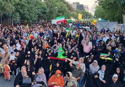 مردم شاهرود خواستار برخورد قاطع نظامی شدند