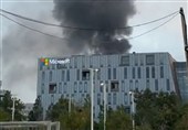 Фотографии и видео падения иранские ракеты на территории вокруг здания Microsoft в сионистском режиме